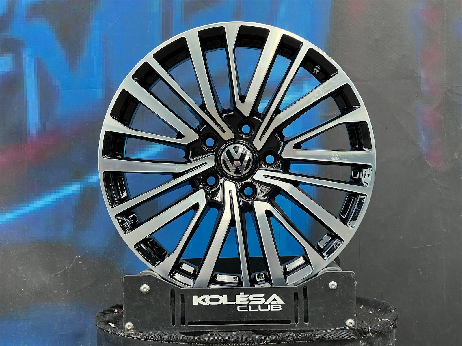 WH Wheels 6129 8j-18 5*120 ET50 d65,1 BMF