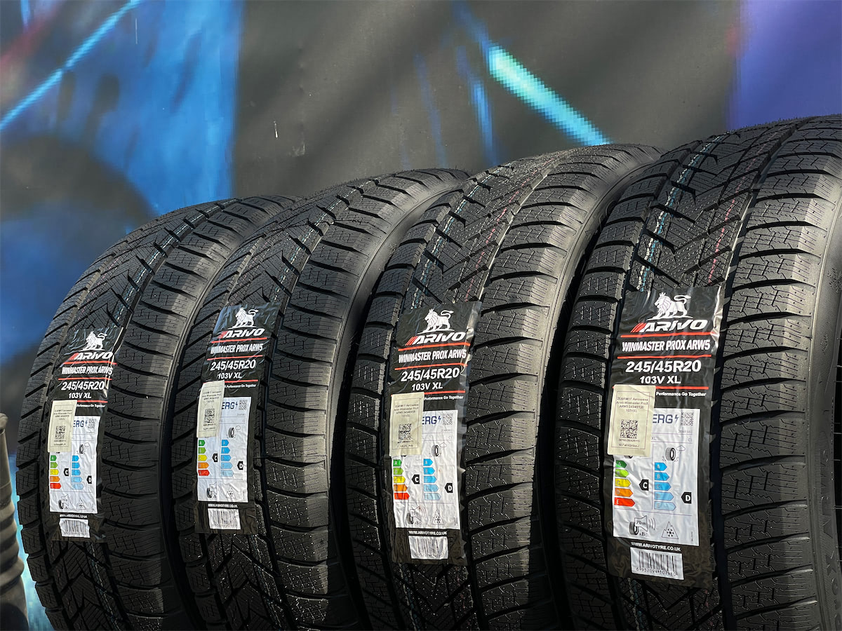 Комплект (4 шт) Arivo Winmaster ProX ARW5 245/45 R20 103V