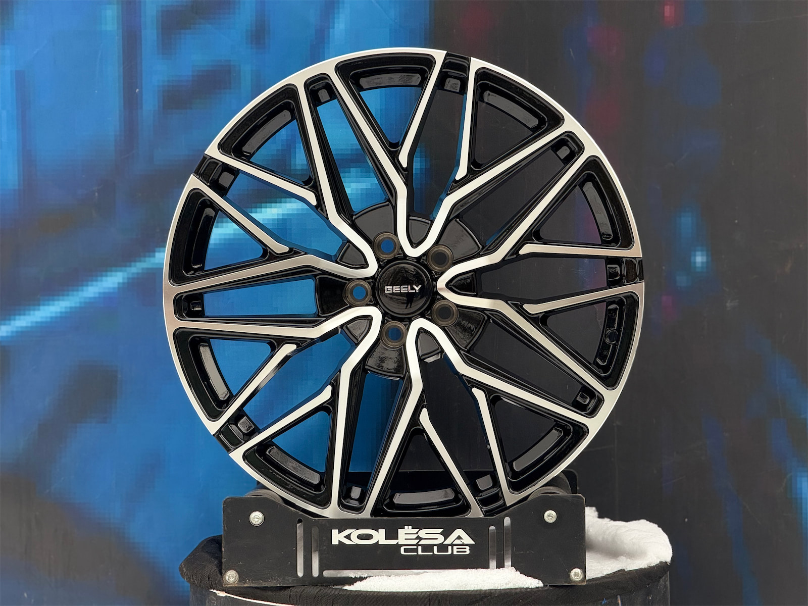 BW Wheels 0377 8,5j-20 5*108 ET40 d63,3 GBF