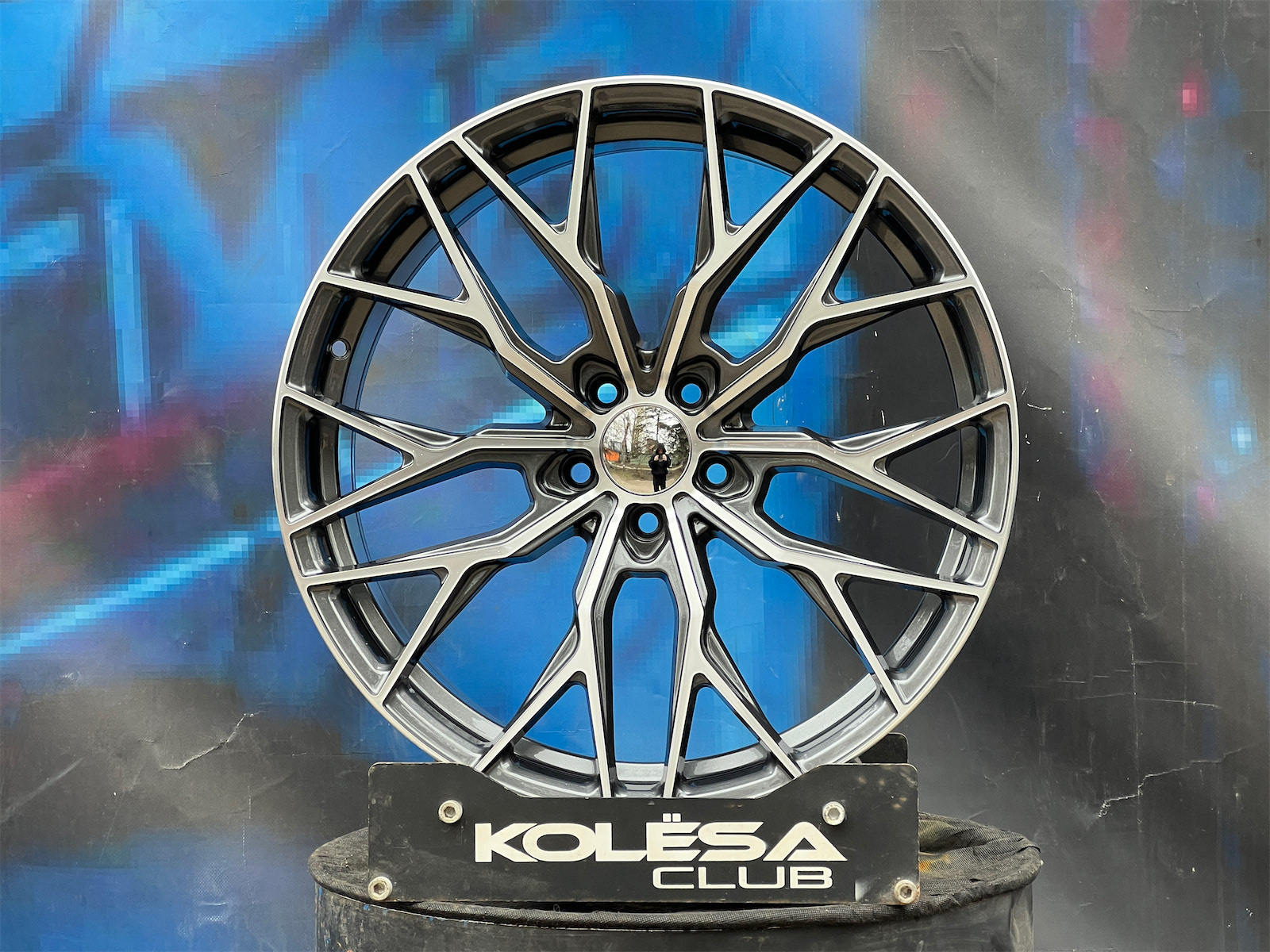 Комплект (4 шт) Z-performance Design ZP7 8,5j-19 5*114,3 ET40 d67,1 GMF