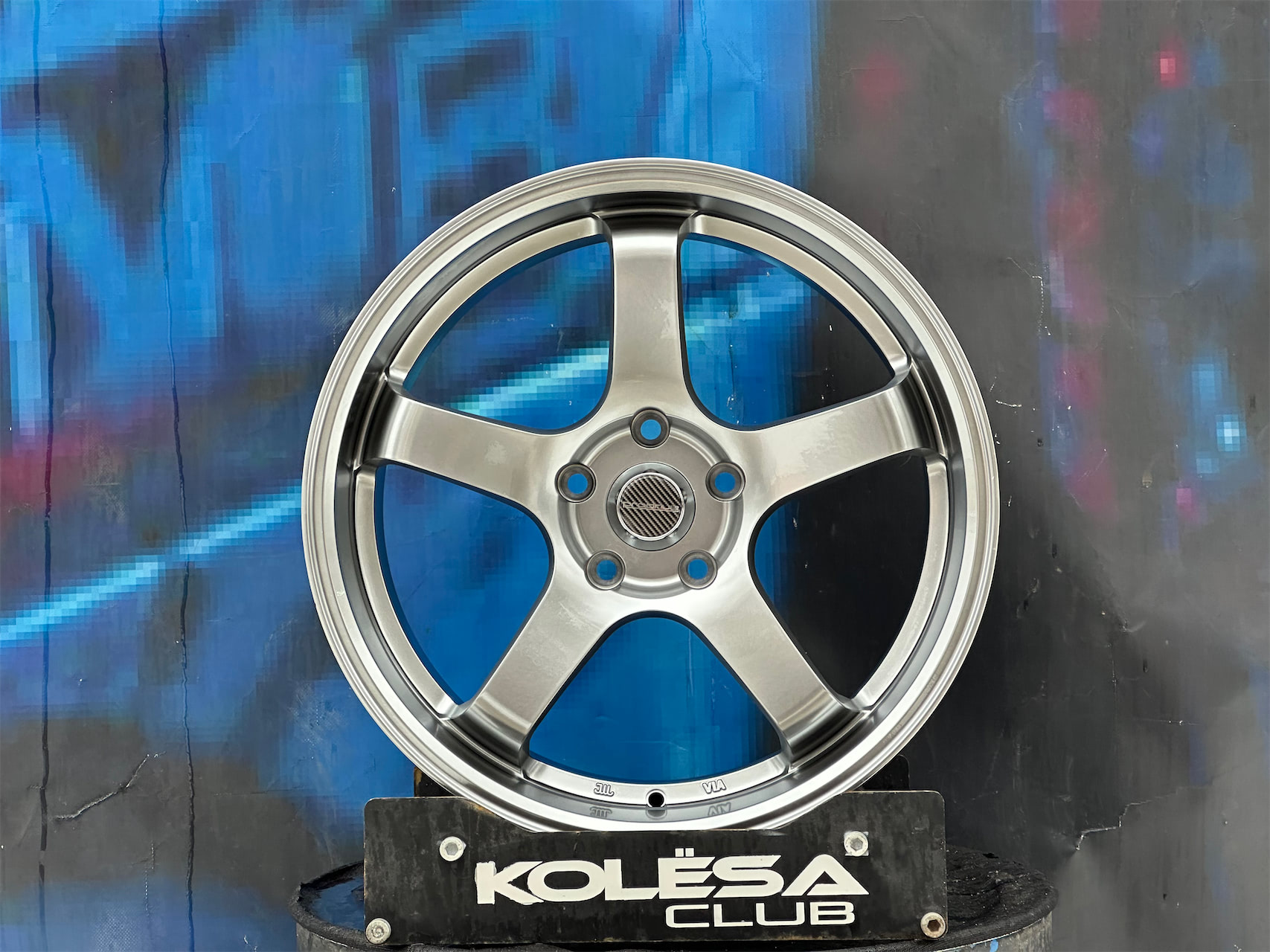 Комплект (4 шт) Advan Design GT 8,5j-18 5*114,3 ET35 d73,1 HB