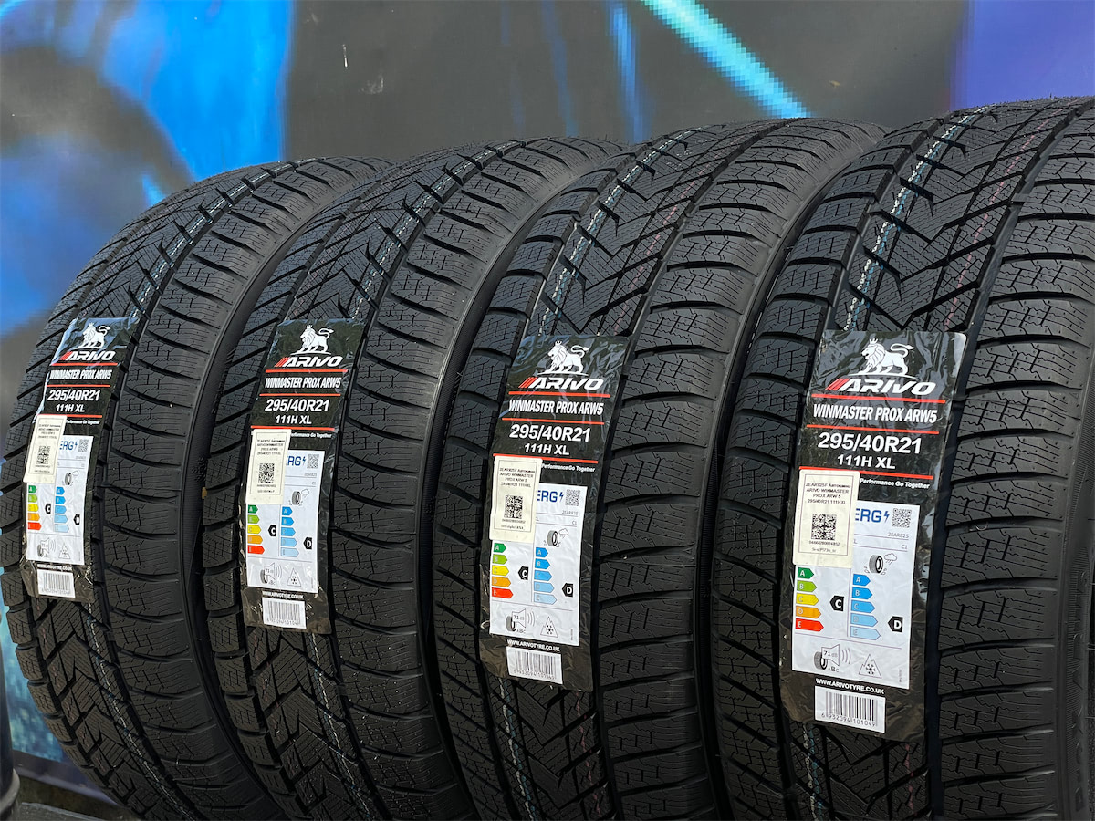 Комплект (4 шт) Arivo Winmaster ProX ARW5 295/40 R21 111H