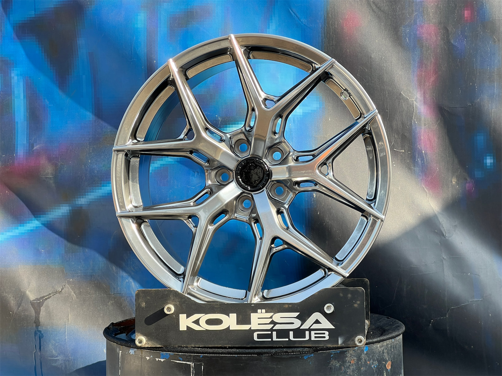 KC Wheels HF5 8,5j-18 5*108 ET35 d73,1 HB