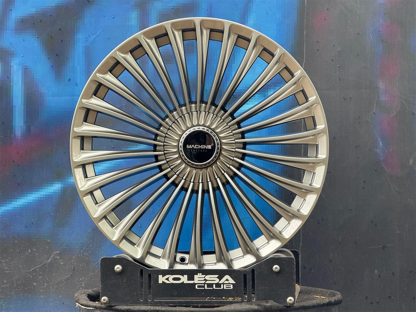 2W Wheels OEM 260 8,5j-20 5*108 ET35 d73,1 HB