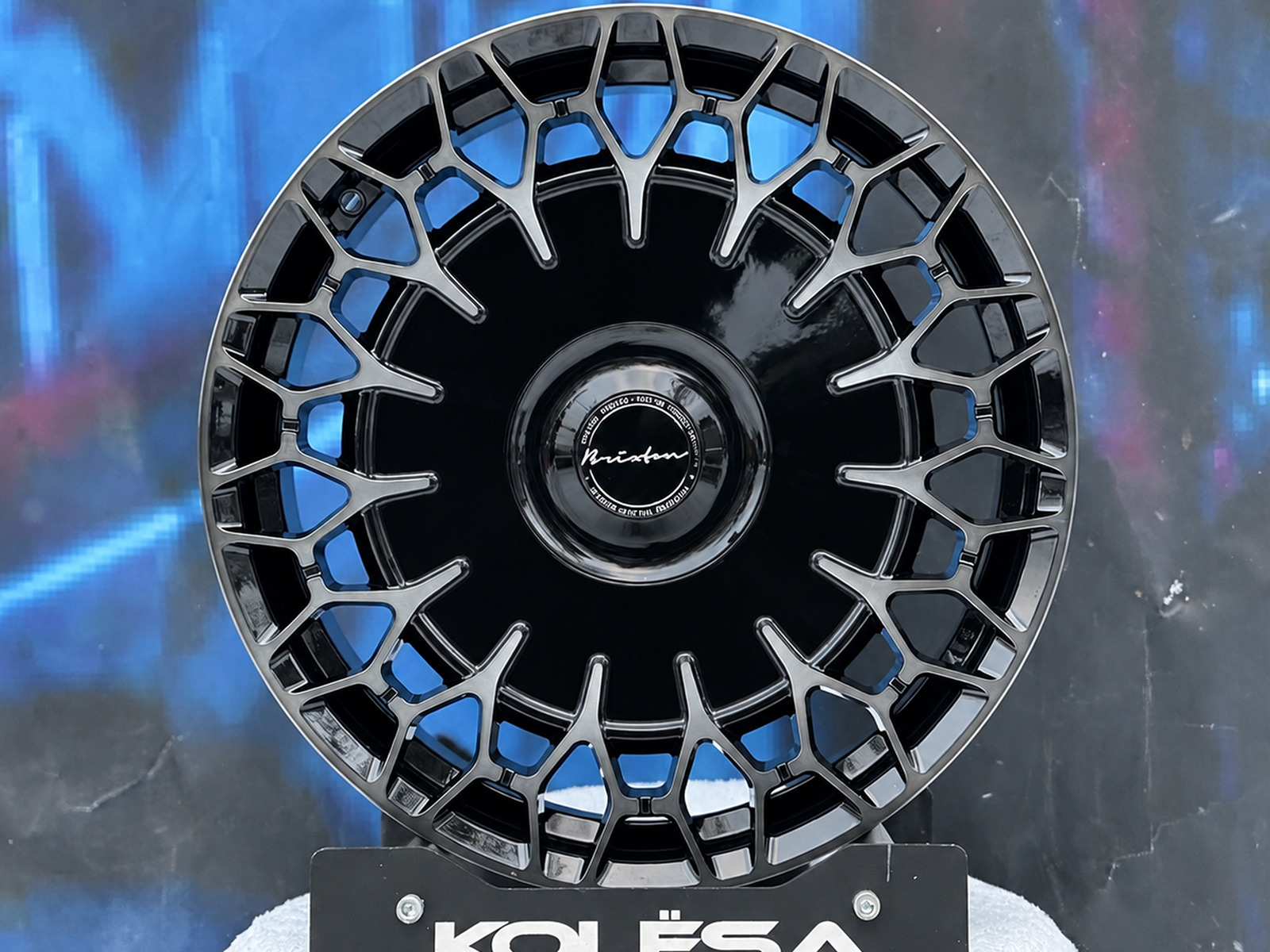 Sakura Wheels FF KF54 8,5j-20 5*114,3 ET40 d73,1 GBFL