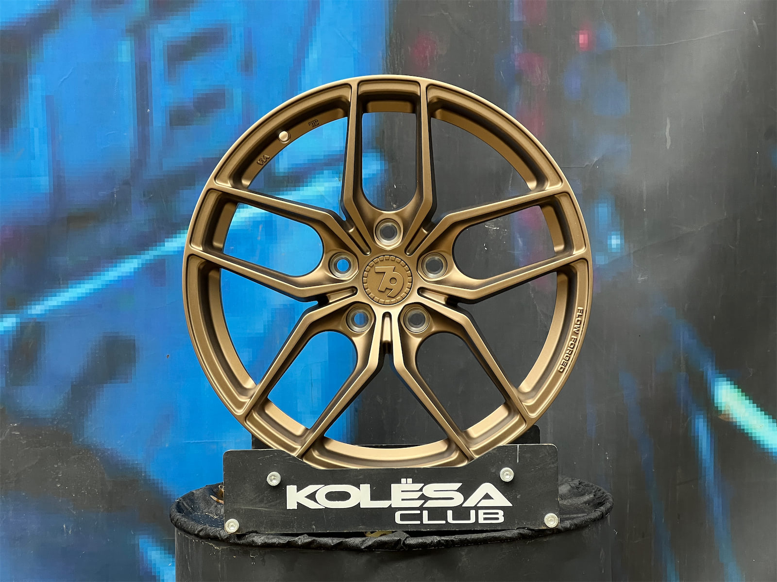 Комплект (4 шт) Titan Forged FA751 8j-18 5*120 ET30 d72,6 MBr