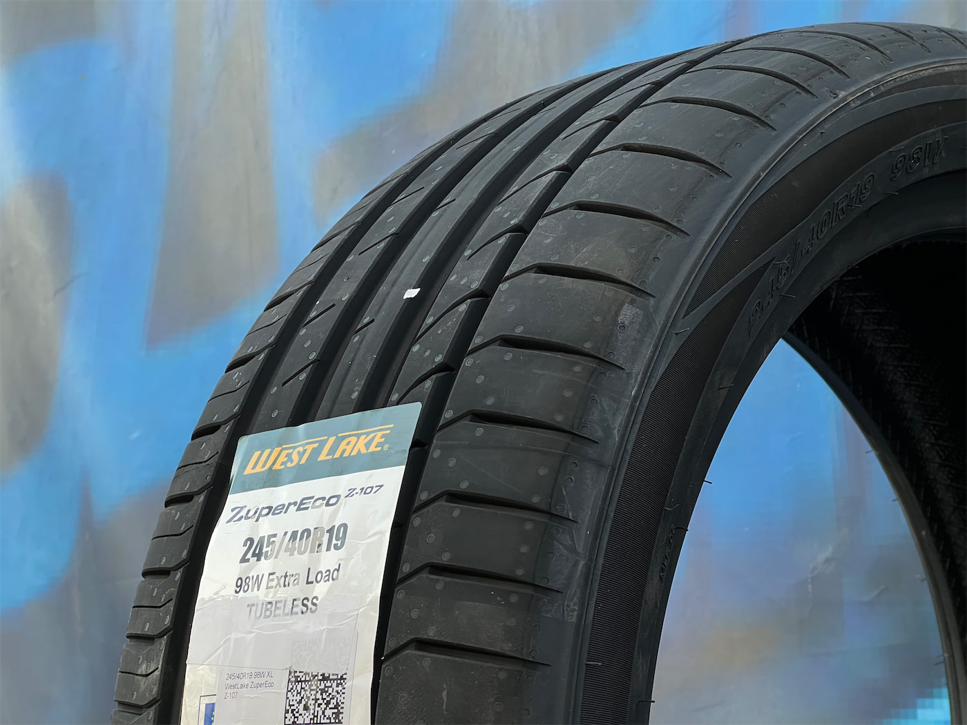 Комплект (4 шт) Westlake Zuper Eco Z-107 245/40 R19 98W