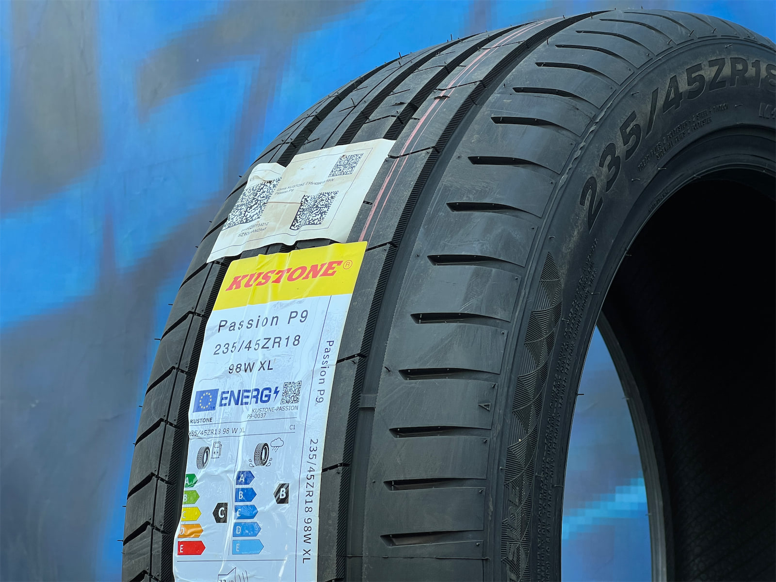 Комплект (4 шт) Kustone Passion P9 235/45 R18 98W