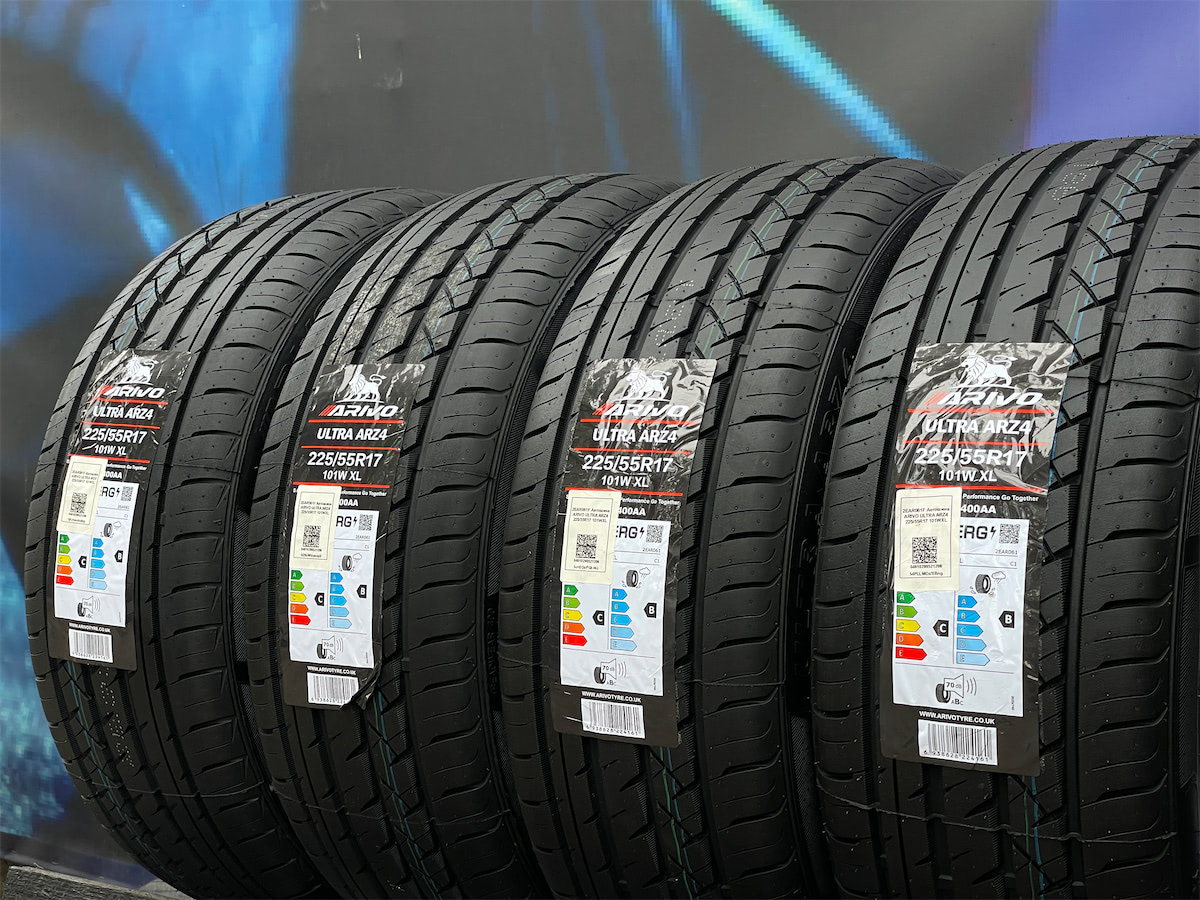 Комплект (4 шт) Arivo Ultra ARZ4 225/55 R17 101W