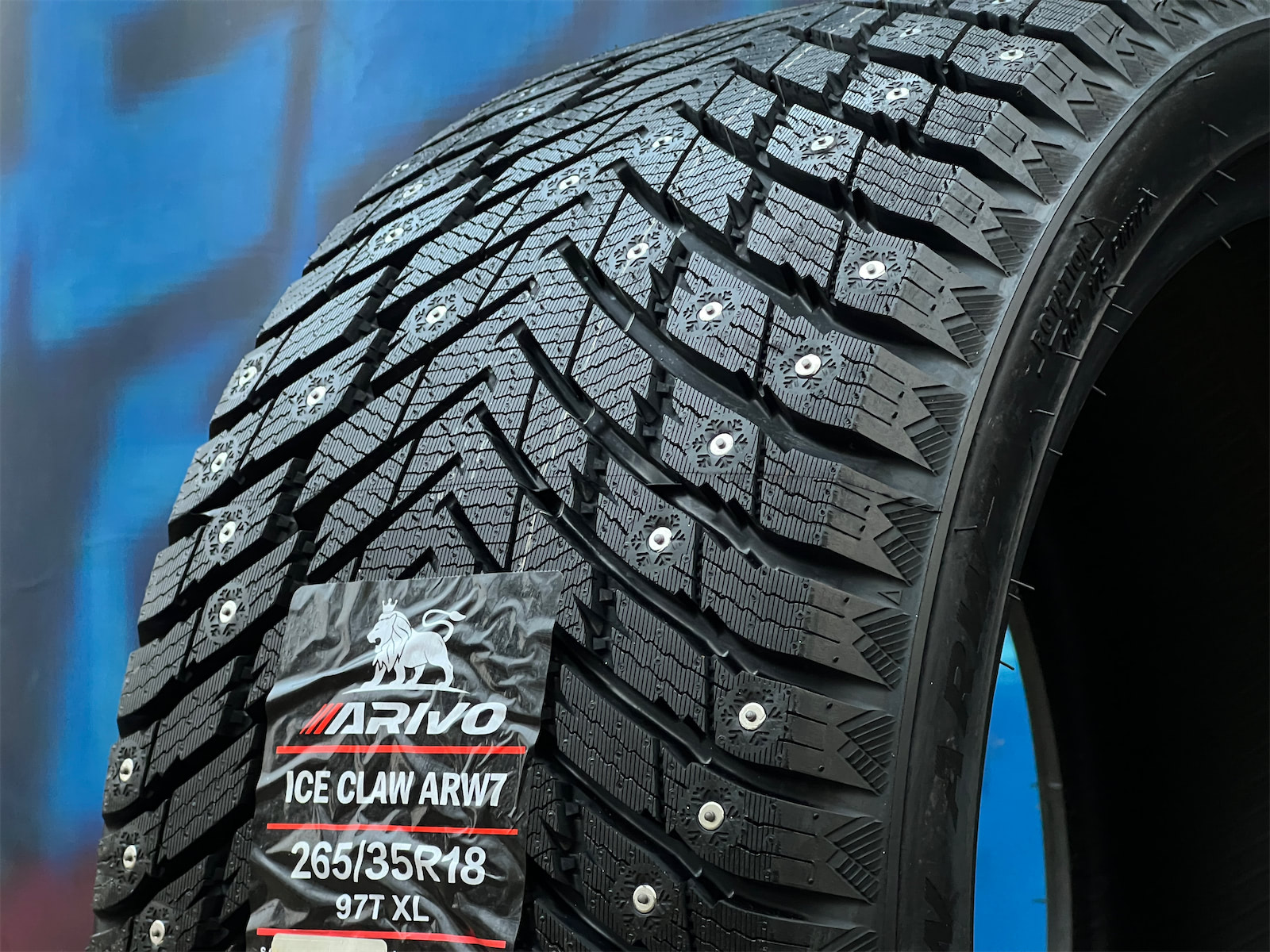 Комплект (4 шт) Arivo Ice Claw ARW7 265/35 R18 97T
