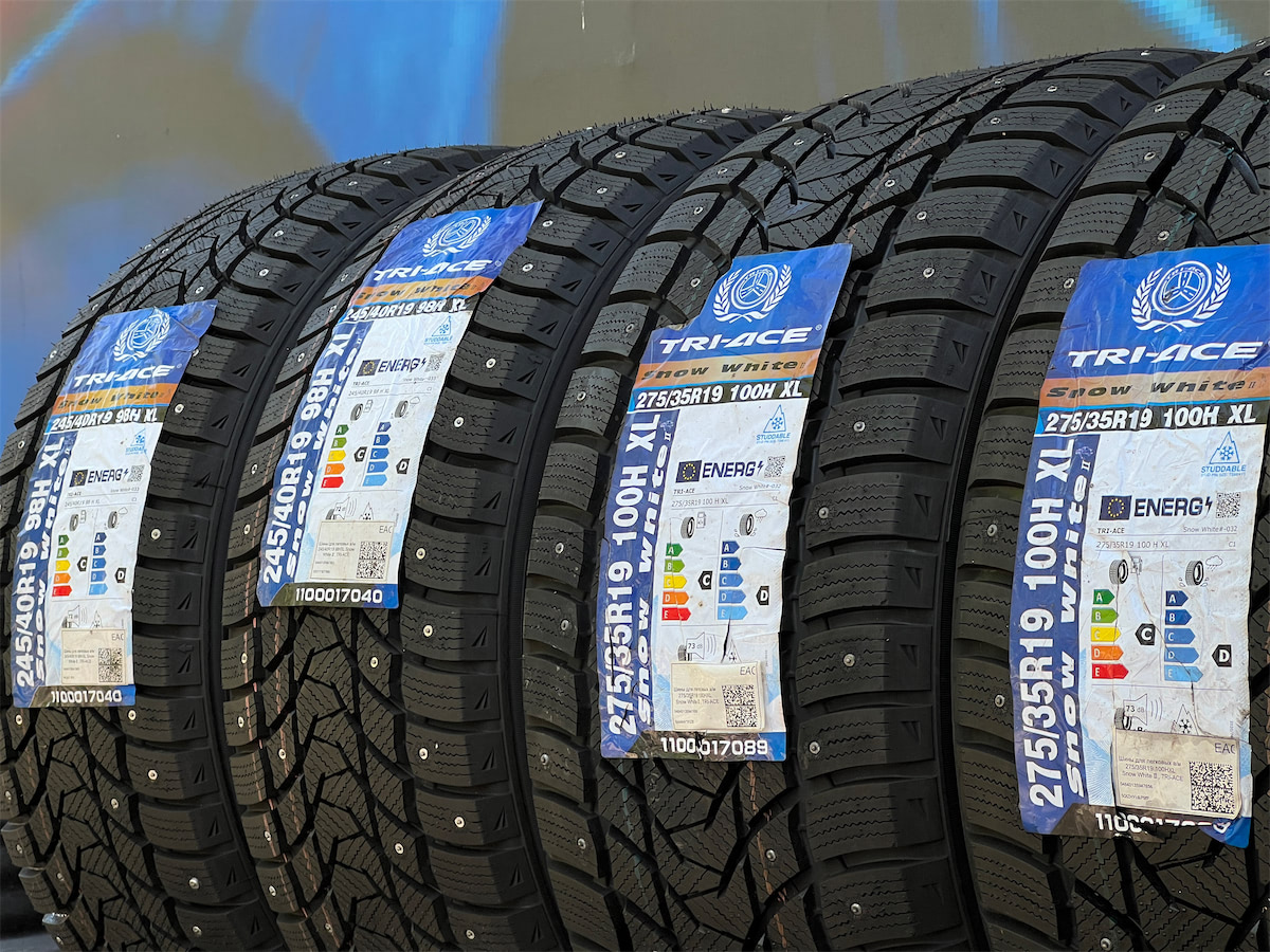 Комплект разноширокий Tri Ace Snow White II 245/40 R19 и 275/35 R19