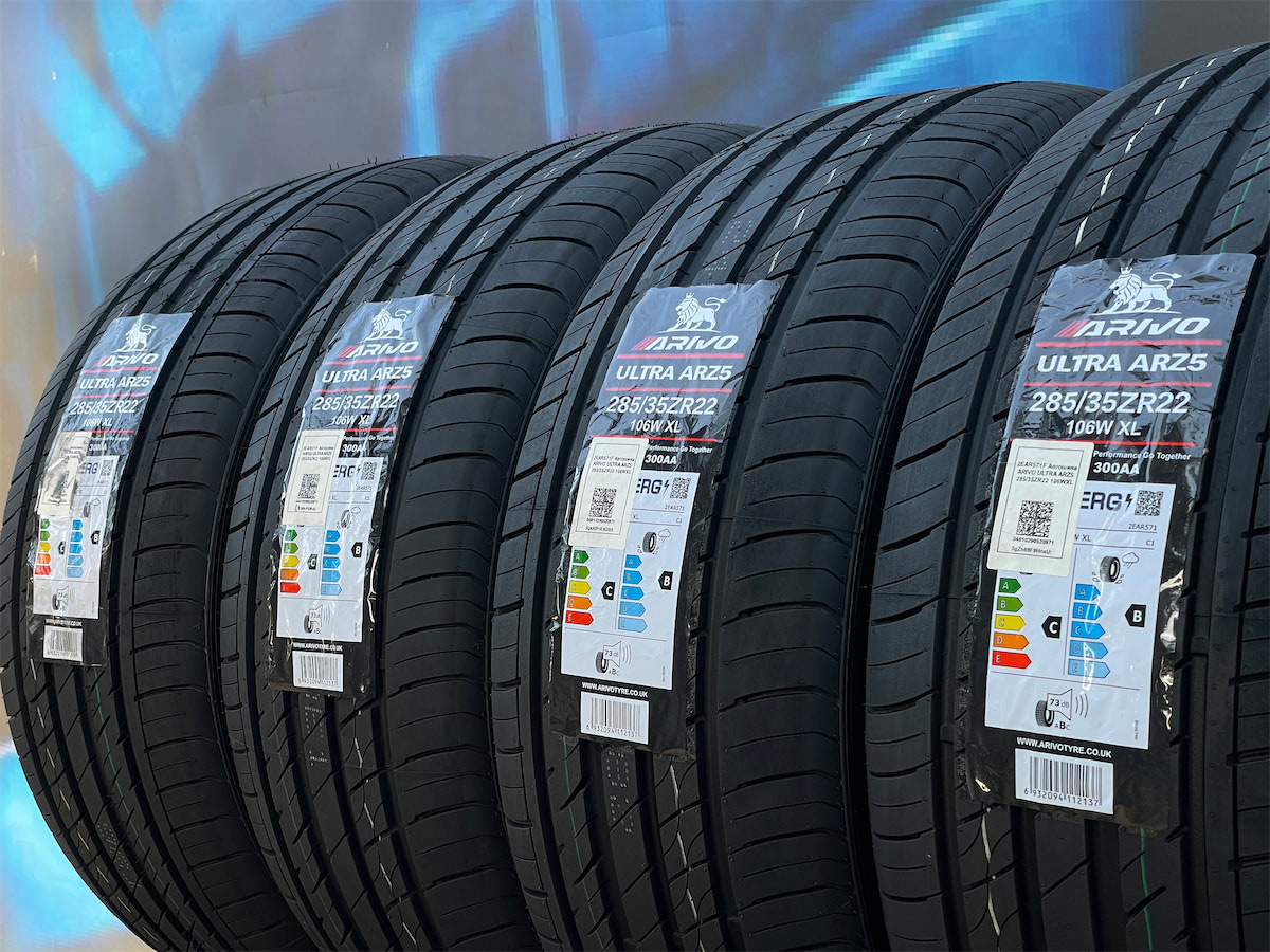 Комплект (4 шт) Arivo Ultra ARZ5 285/35 R22 106W