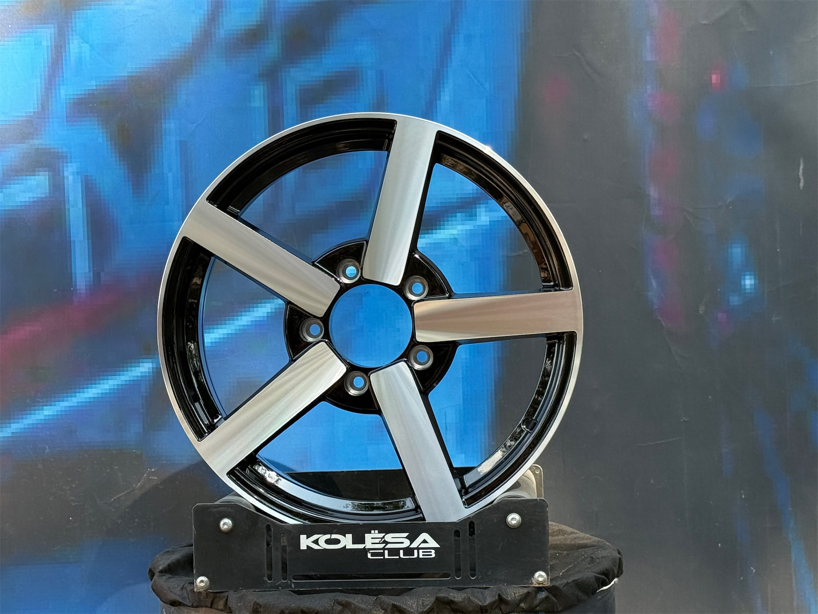 Комплект (4 шт) BW Wheels 1382 7j-18 5*139,7 ET35 d98,1 GBF