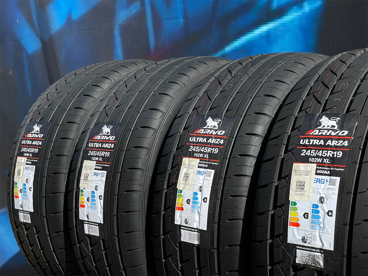 Комплект (4 шт) Arivo Ultra ARZ4 245/45 R19 102W