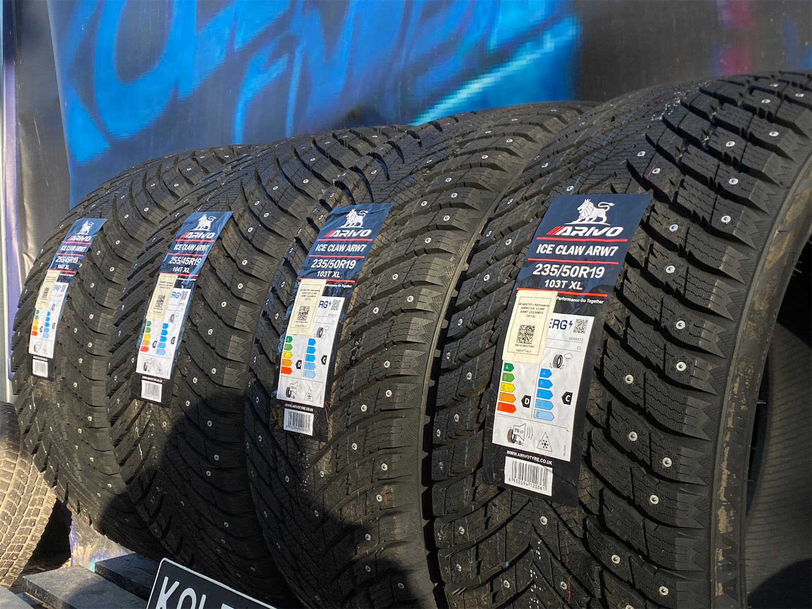 Комплект разноширокий Arivo Ice Claw ARW7 255/45 R19 и 235/50 R19