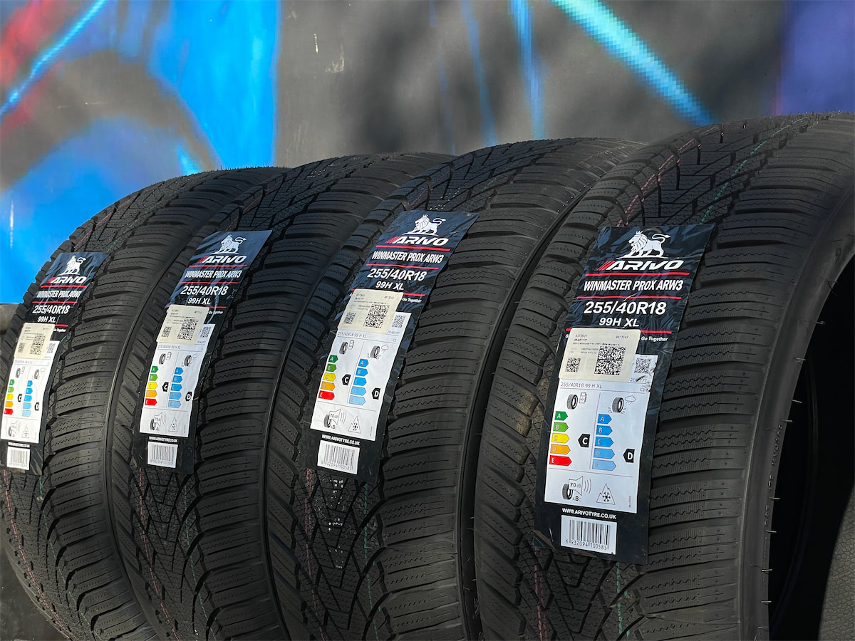 Комплект (4 шт) Arivo Winmaster ProX ARW3 255/40 R18 99H