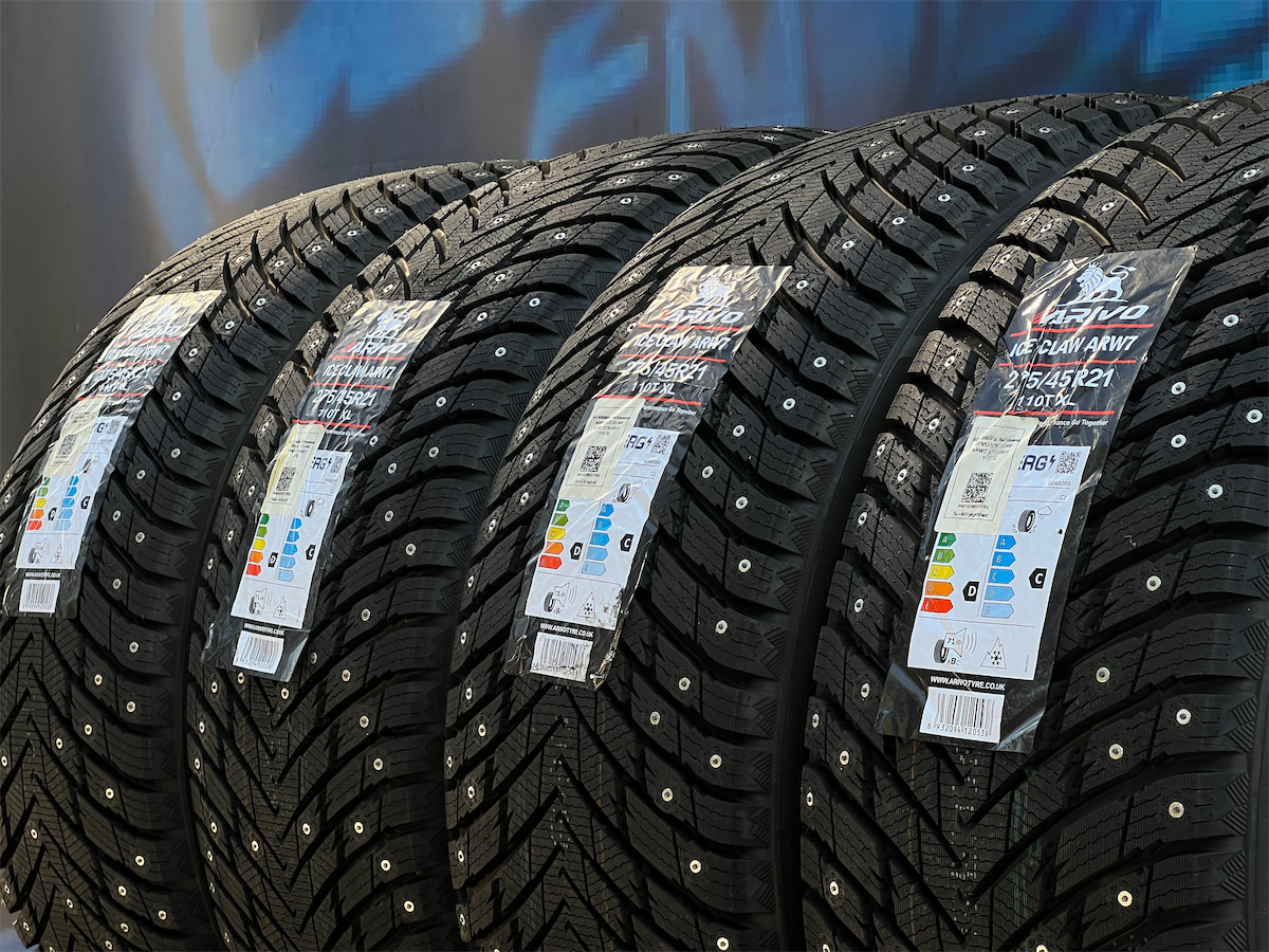 Комплект (4 шт) Arivo Ice Claw ARW7 275/45 R21 110T