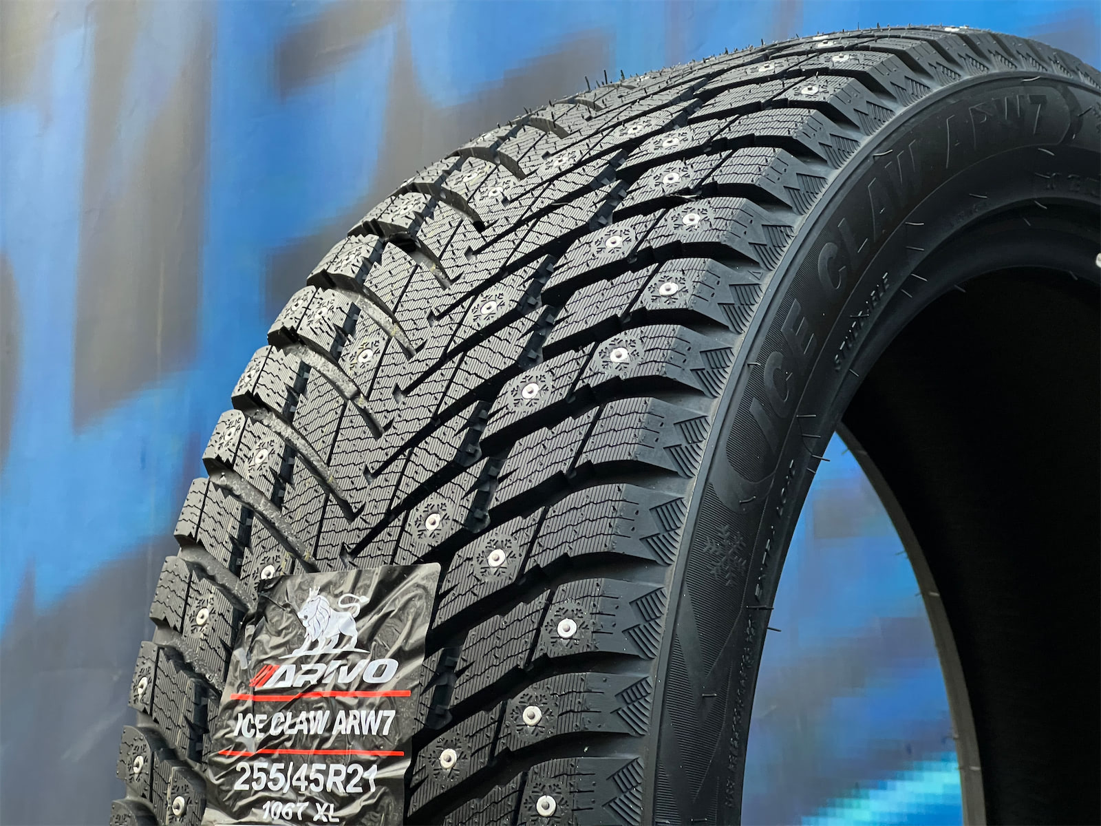 Комплект (4 шт) Arivo Ice Claw ARW7 255/45 R21 106T