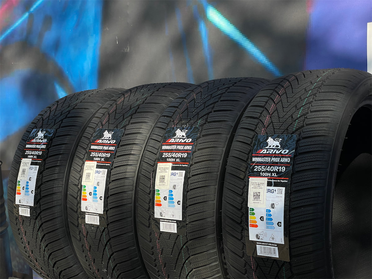 Комплект (4 шт) Arivo Winmaster ProX ARW3 255/40 R19 100H