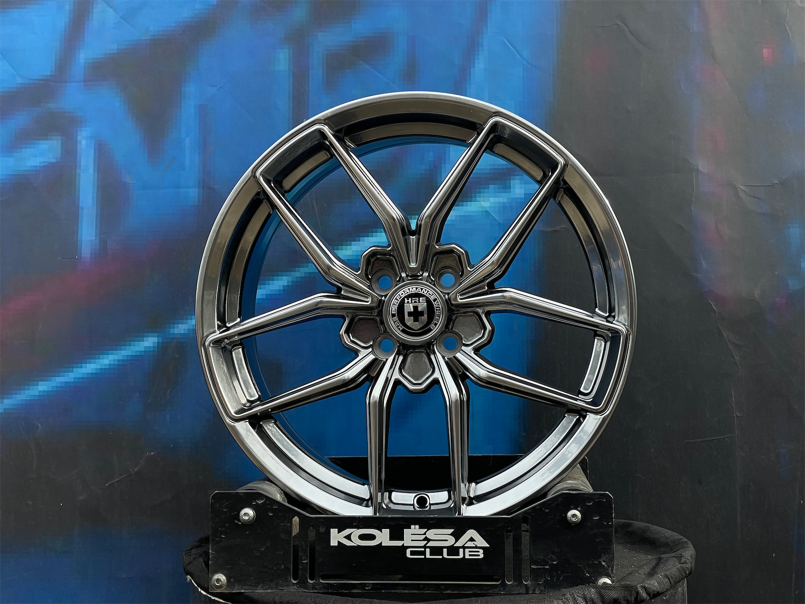 KC Wheels FF21 8j-18 4*100 ET38 d73,1 HB