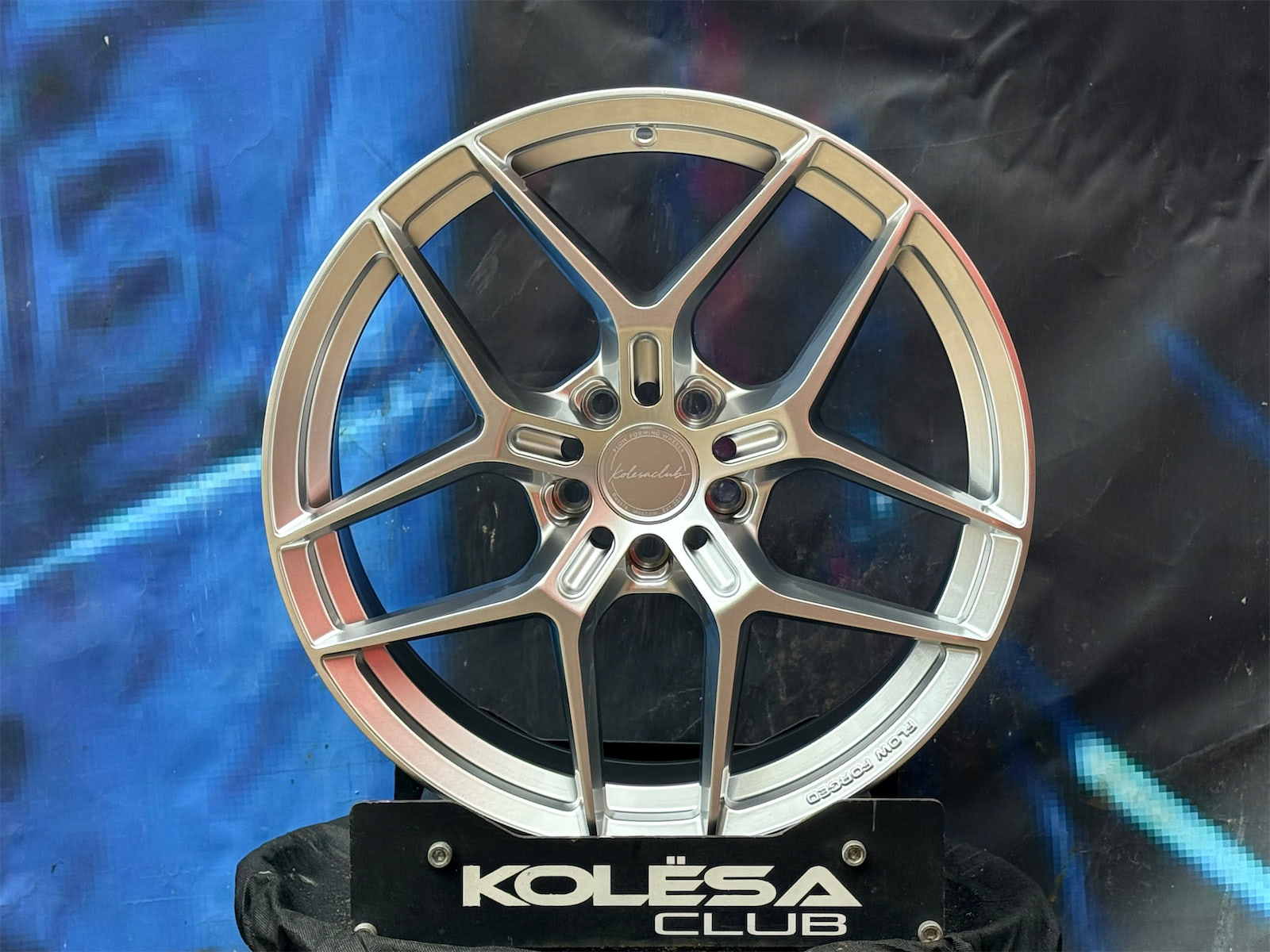 KC Wheels FA833 8,5j-19 5*112 ET35 d66,6 HS передние