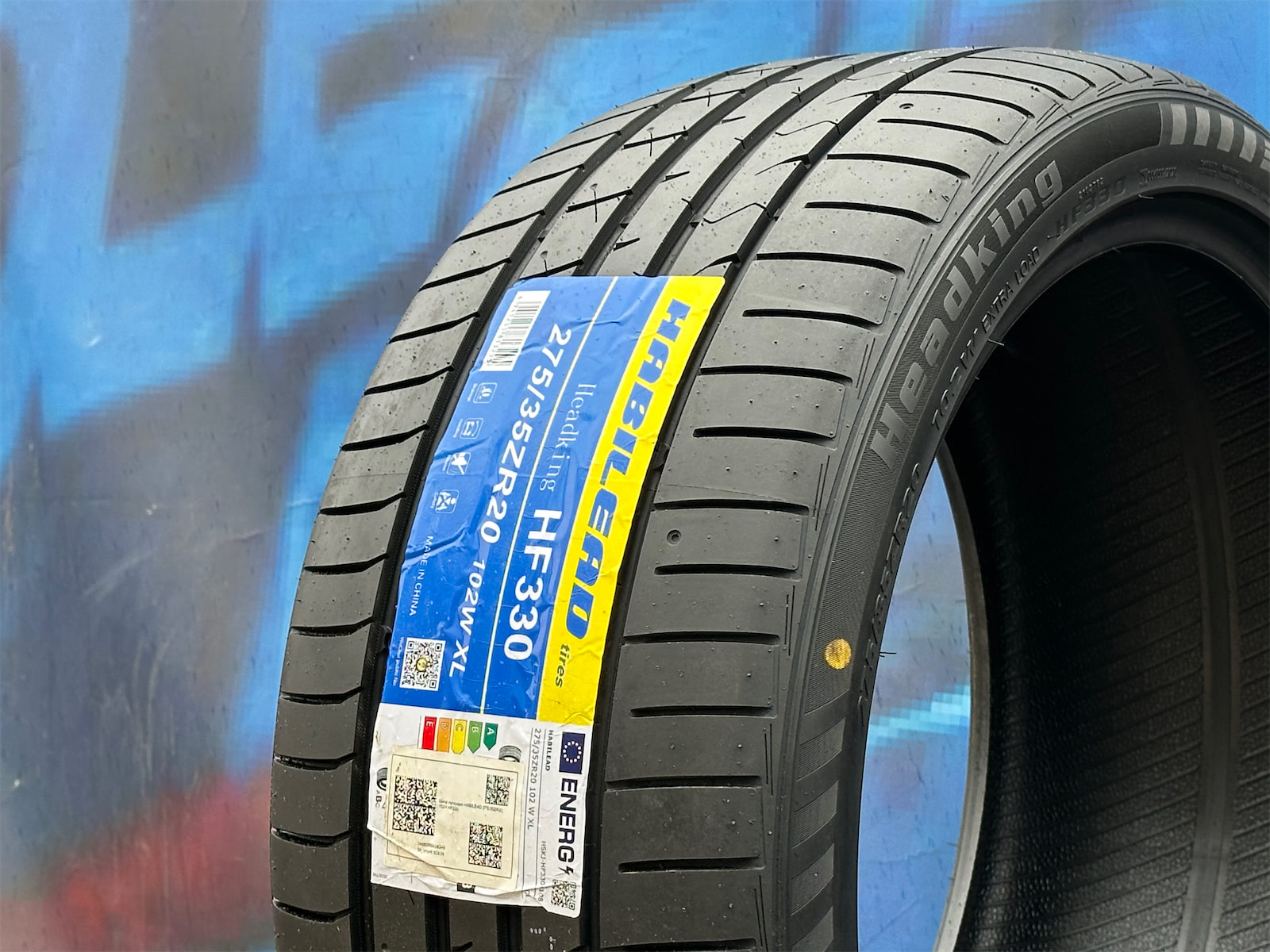 Habilead HF330 275/35 R20 102W