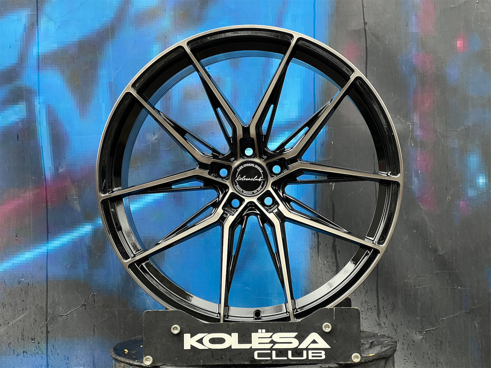 Комплект (4 шт) KC Wheels 597 9j-21 5*114,3 ET35 d67,1 GBFL