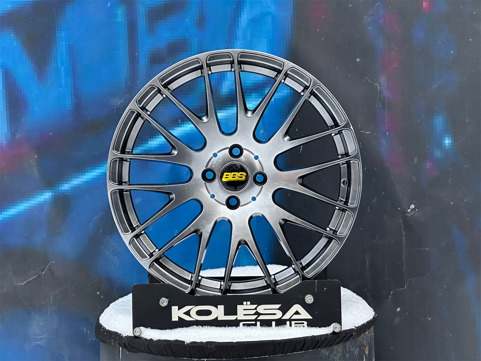 Комплект (4 шт) BBS Design RN 7,5j-18 4*100 ET42 d73,1 HB