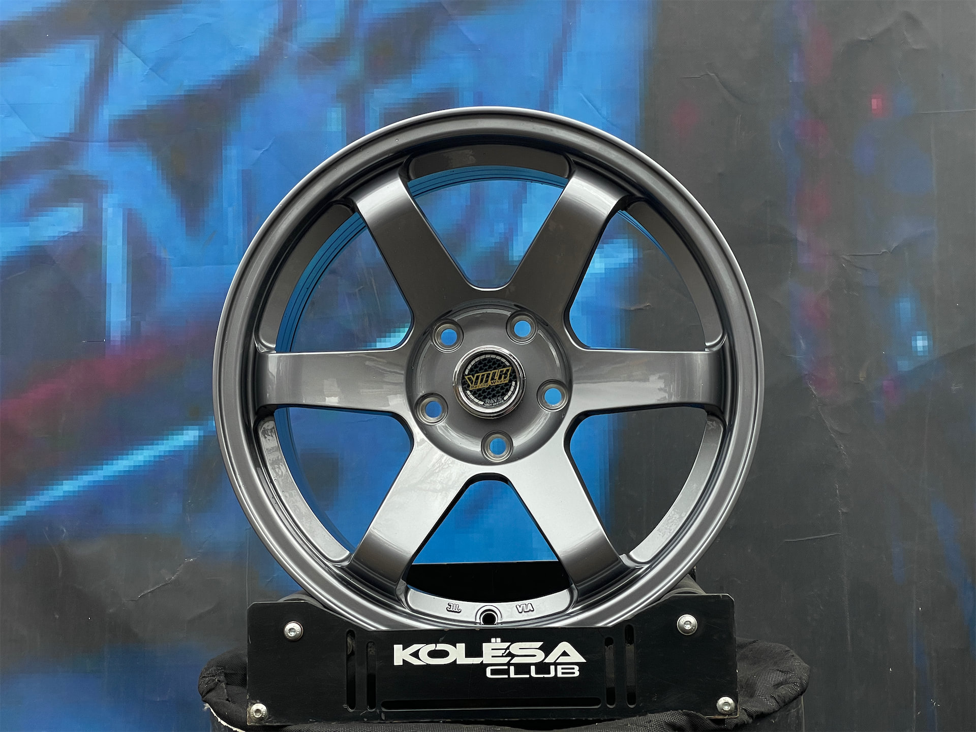 Комплект (4 шт) Rays Design TE37 8j-17 5*114,3 ET35 d73,1 GM