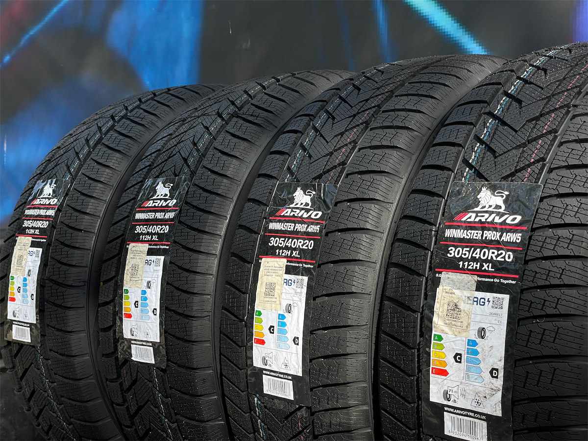 Комплект (4 шт) Arivo Winmaster ProX ARW5 305/40 R20 112H