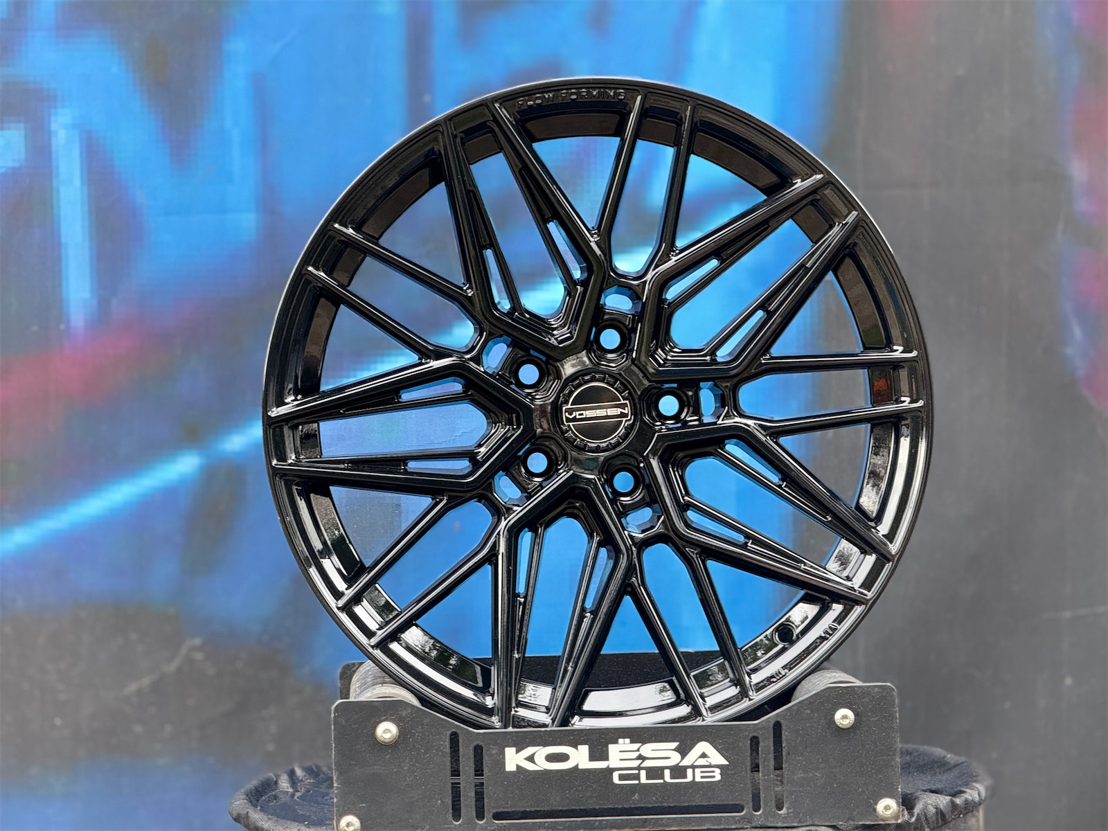 Vossen Design HF7 7,5j-17 5*114,3 ET38 d73,1 GB