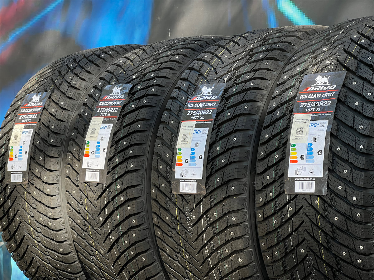 Комплект (4 шт) Arivo Ice Claw ARW7 275/40 R22 107T