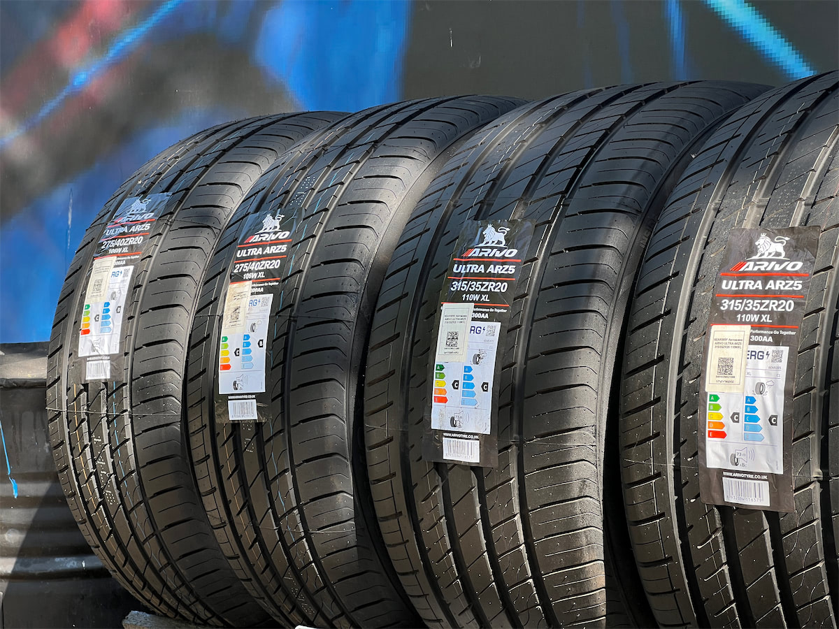 Комплект разноширокий Arivo Ultra ARZ5 315/35 R20 и 275/40 R20