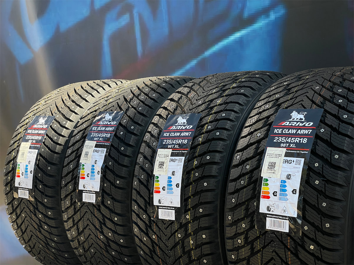 Комплект (4 шт) Arivo Ice Claw ARW7 235/45 R18 98T