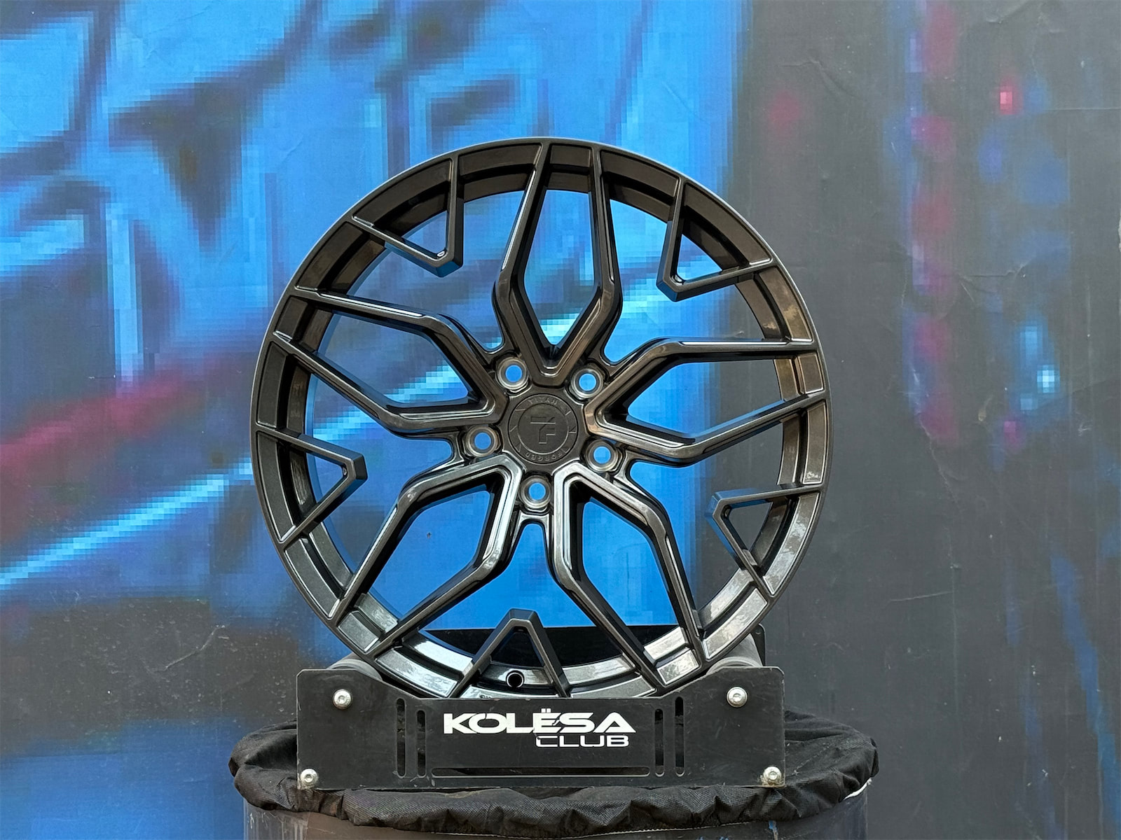 Titan Forged FA621 8,5j-18 5*114,3 ET35 d73,1 MG