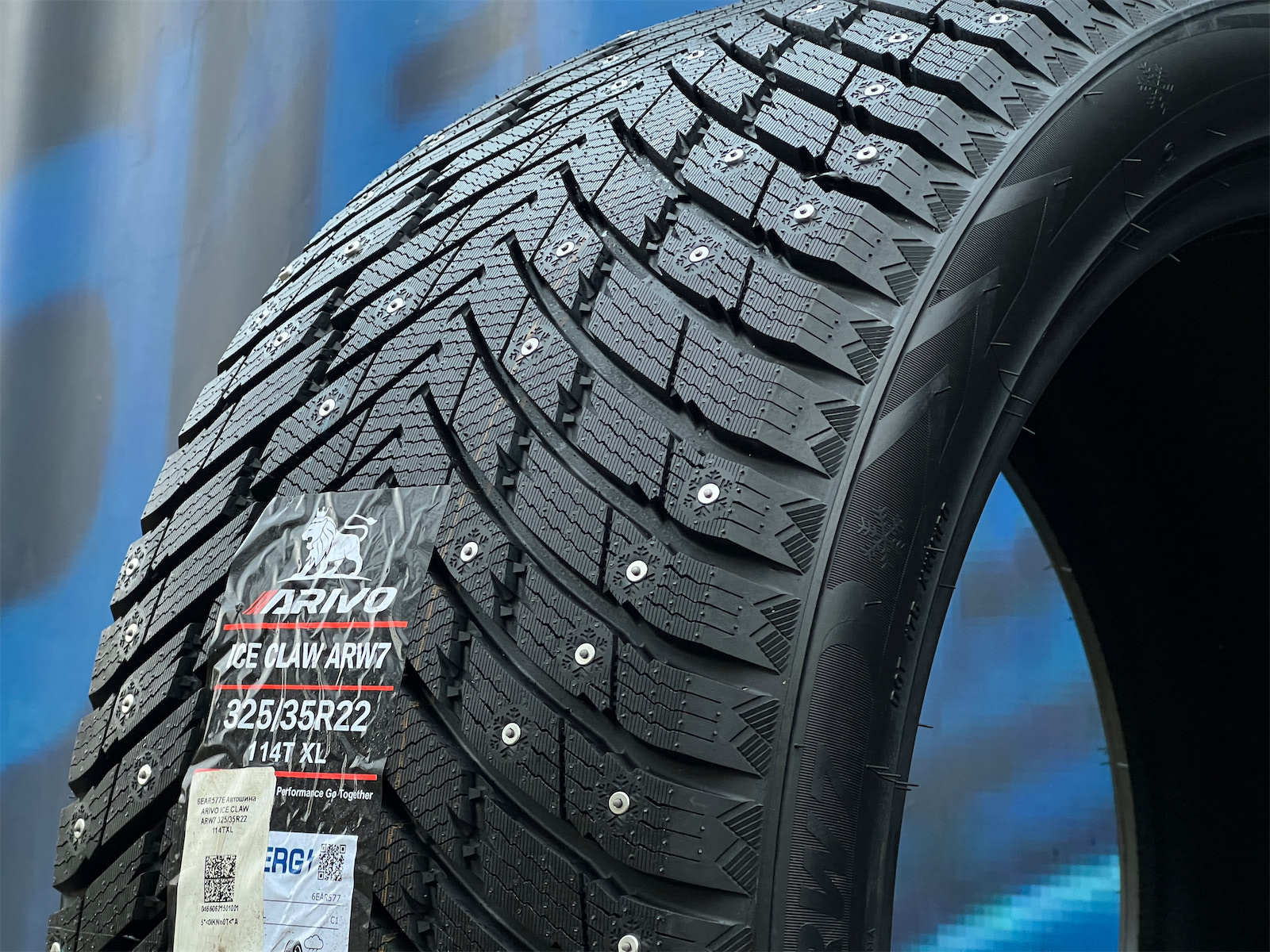 Комплект (4 шт) Arivo Ice Claw ARW7 325/35 R22 114T
