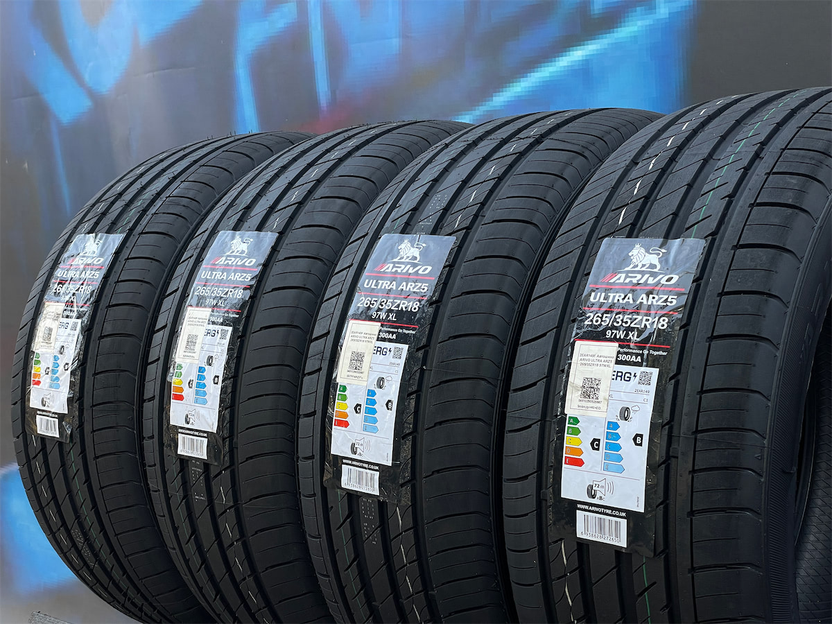 Комплект (4 шт) Arivo Ultra ARZ5 265/35 R18 97W