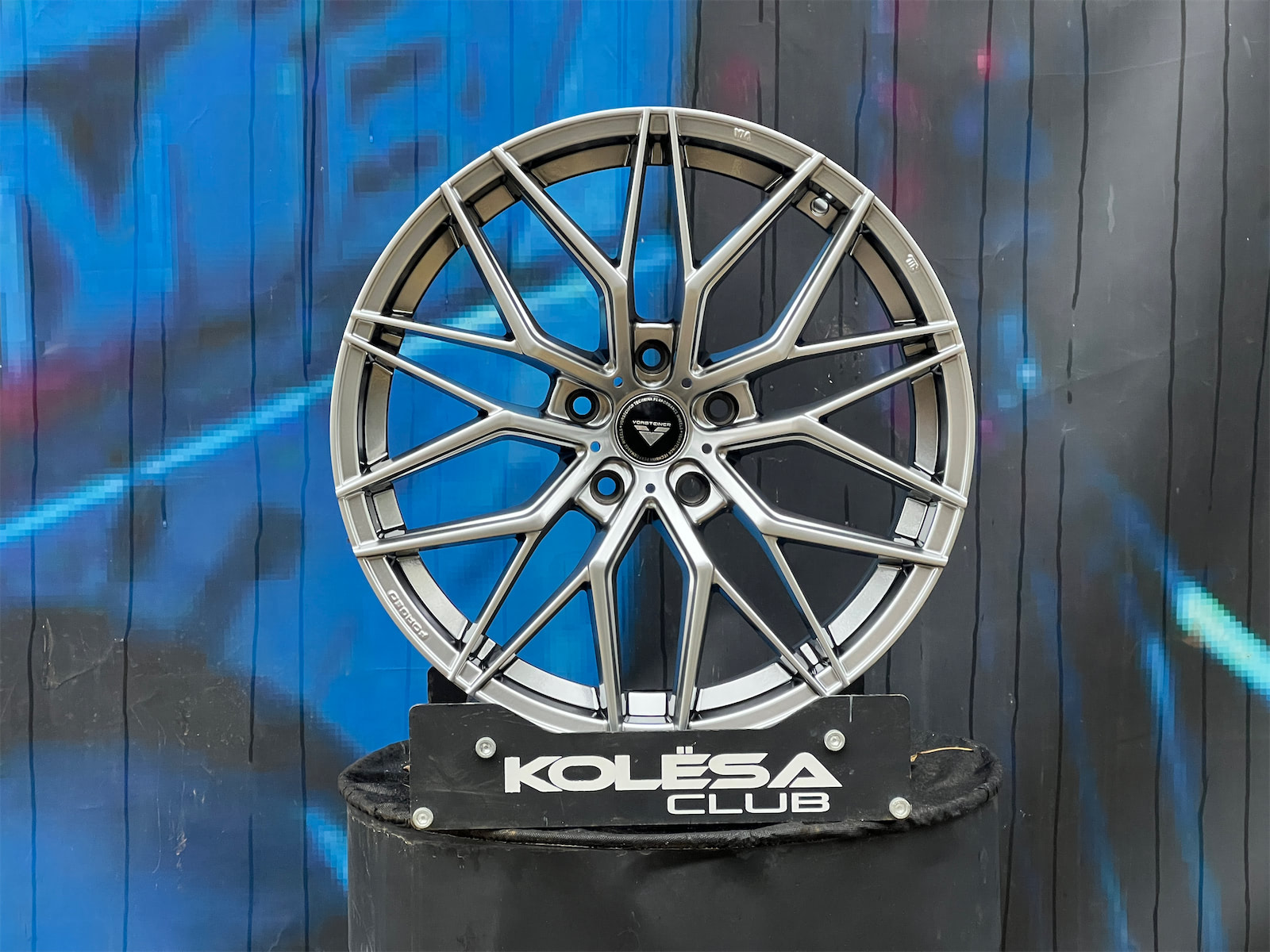 Комплект (4 шт) Vorsteiner Design VFF107 7,5j-17 5*120 ET35 d72,6 HB