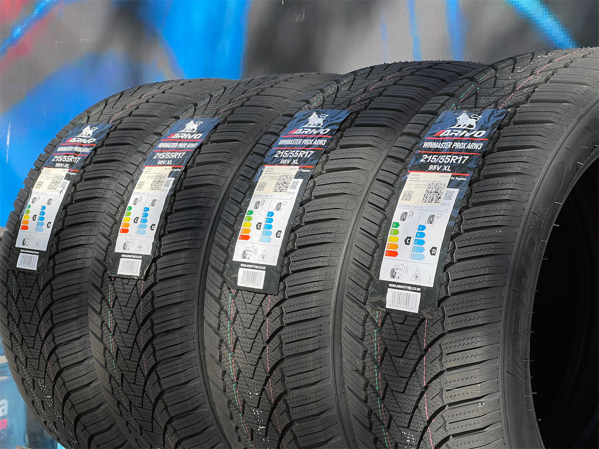 Комплект (4 шт) Arivo Winmaster ProX ARW3 215/55 R17 98V