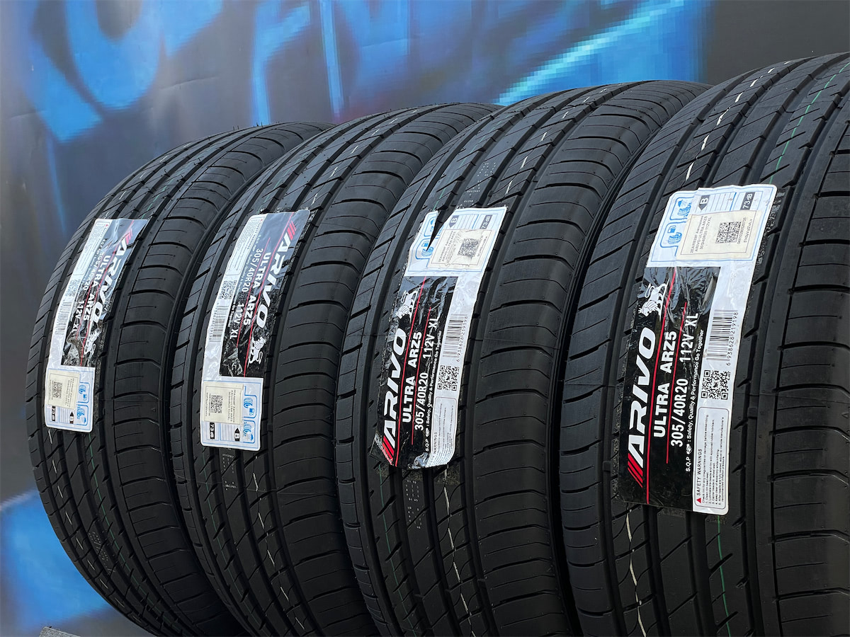 Комплект (4 шт) Arivo Ultra ARZ5 305/40 R20 112V