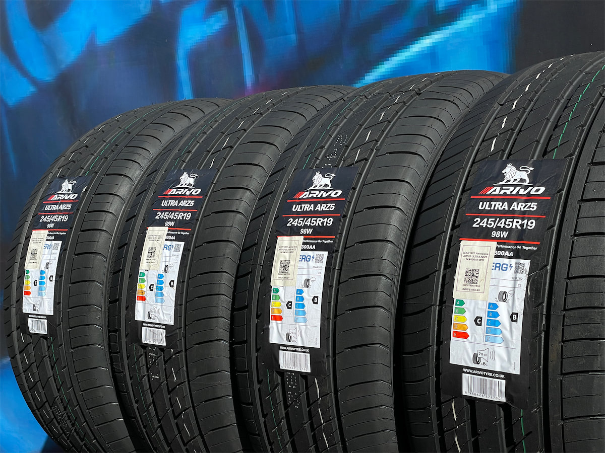 Комплект (4 шт) Arivo Ultra ARZ5 245/45 R19 98W