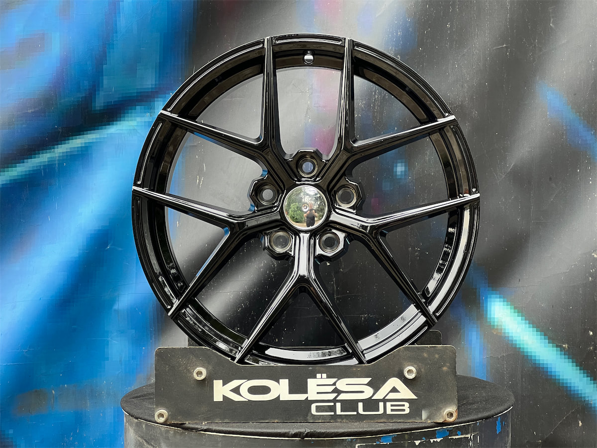 KoKo Wheels FF595 7,5j-17 5*108 ET38 d73,1 GB