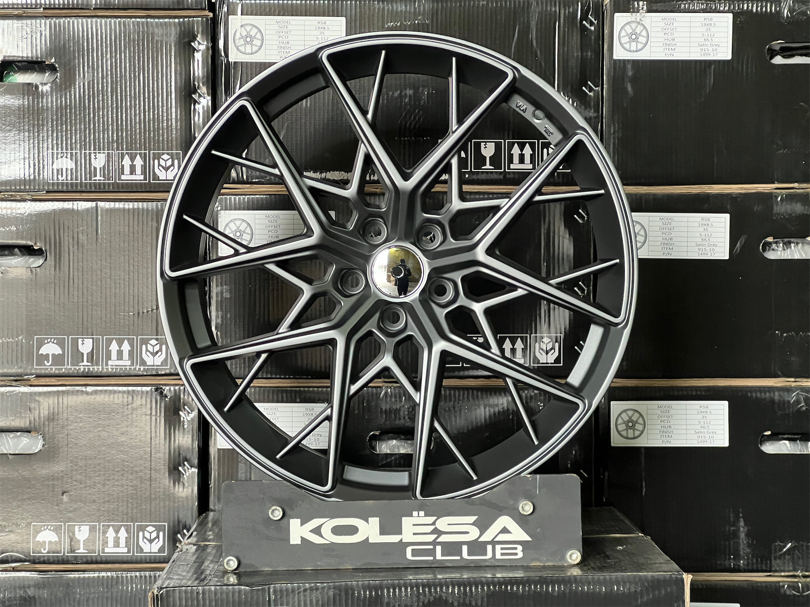 Комплект (4 шт) KC Wheels FF10 8,5j-20 5*108 ET35 d73,1 MGM