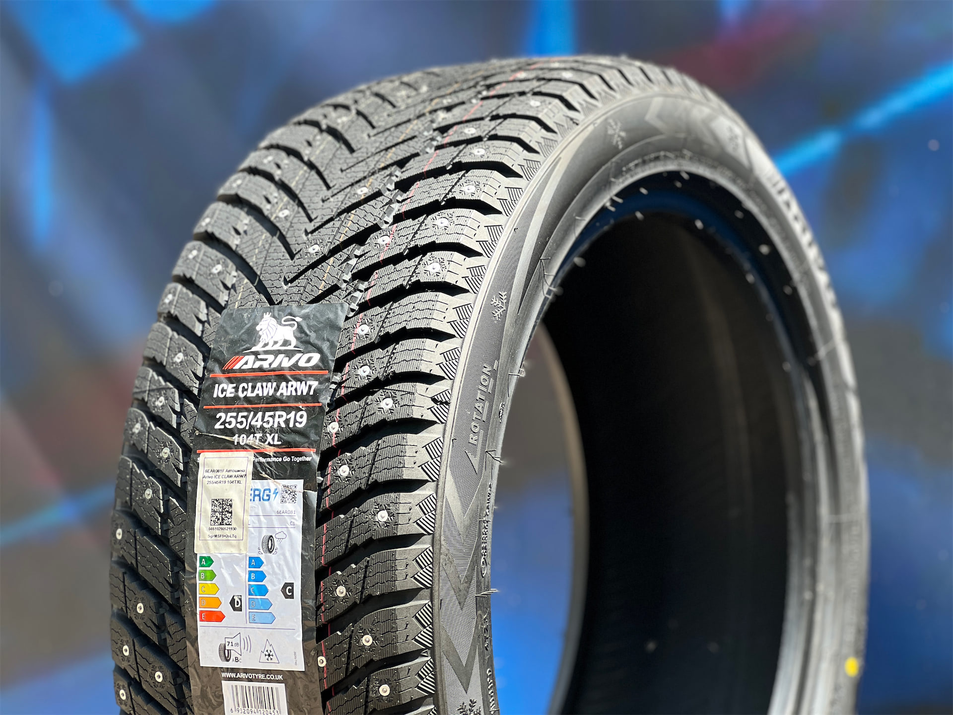 Arivo Ice Claw ARW7 255/45 R19 104T