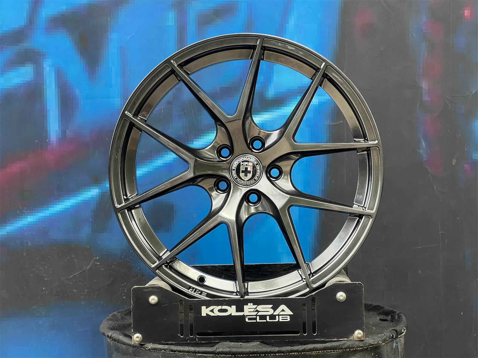 HRE Design P101 8,5j-18 5*105 ET38 d56,6 DHB
