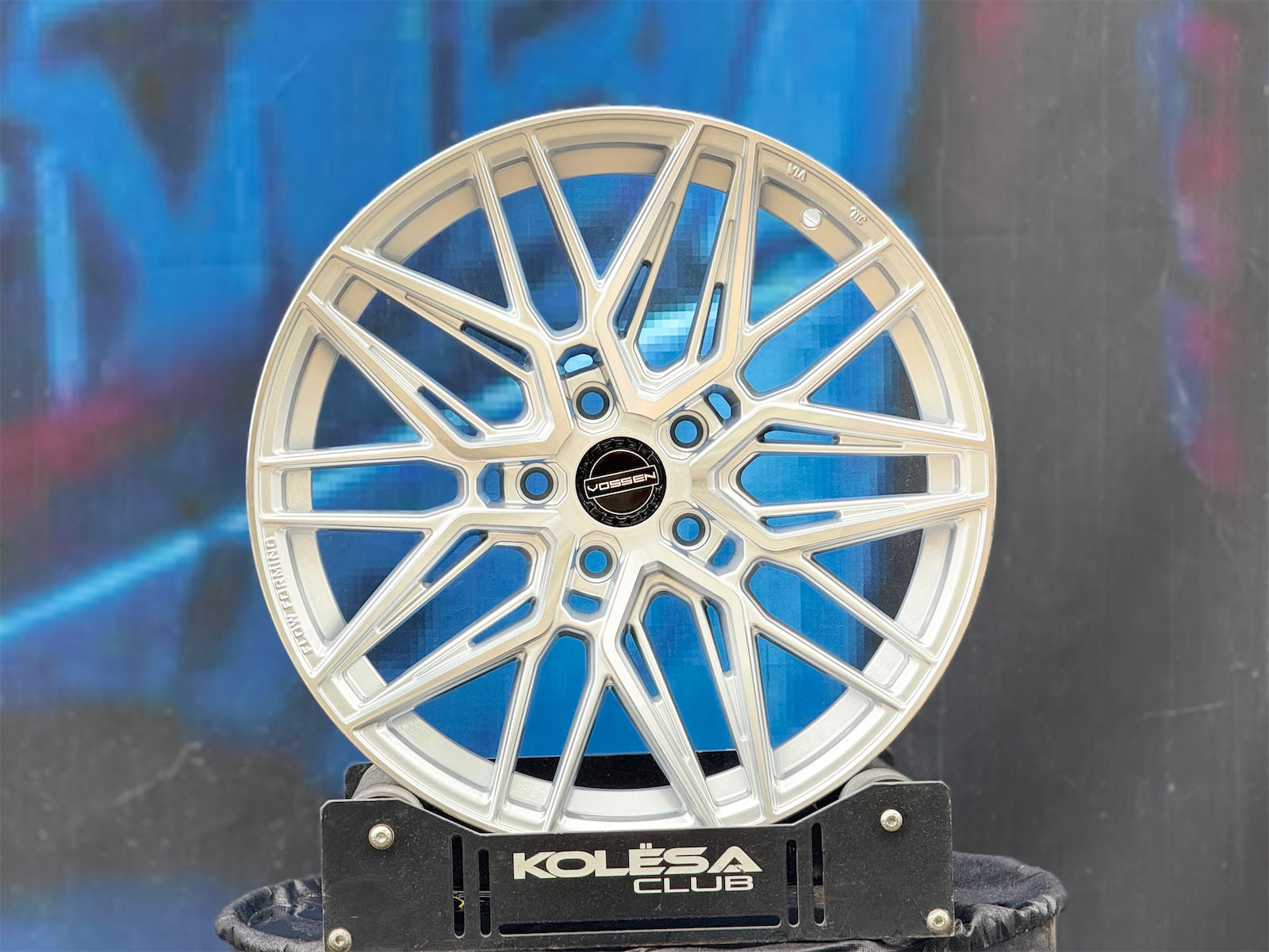 Комплект (4 шт) Vossen Design HF7 8,5j-18 5*114,3 ET35 d73,1 HS
