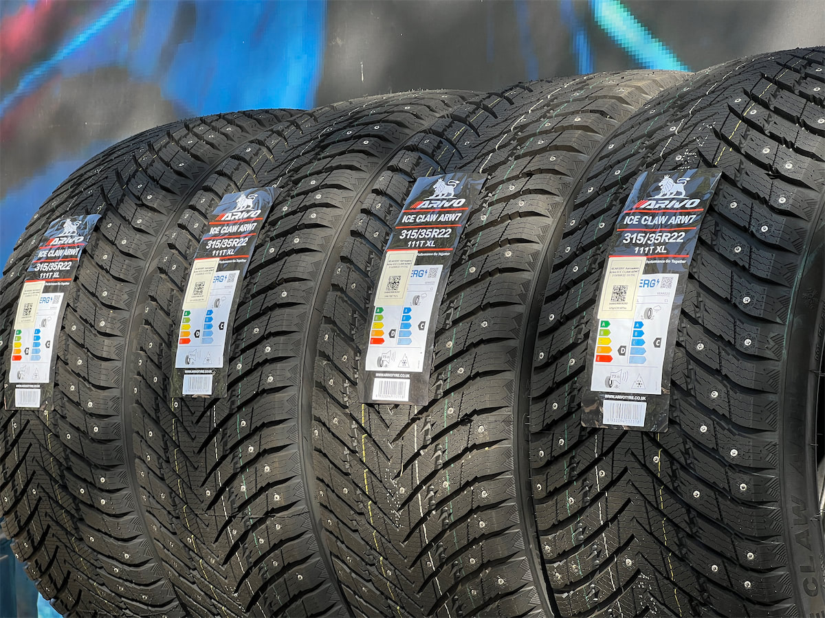 Комплект (4 шт) Arivo Ice Claw ARW7 315/35 R22 111T