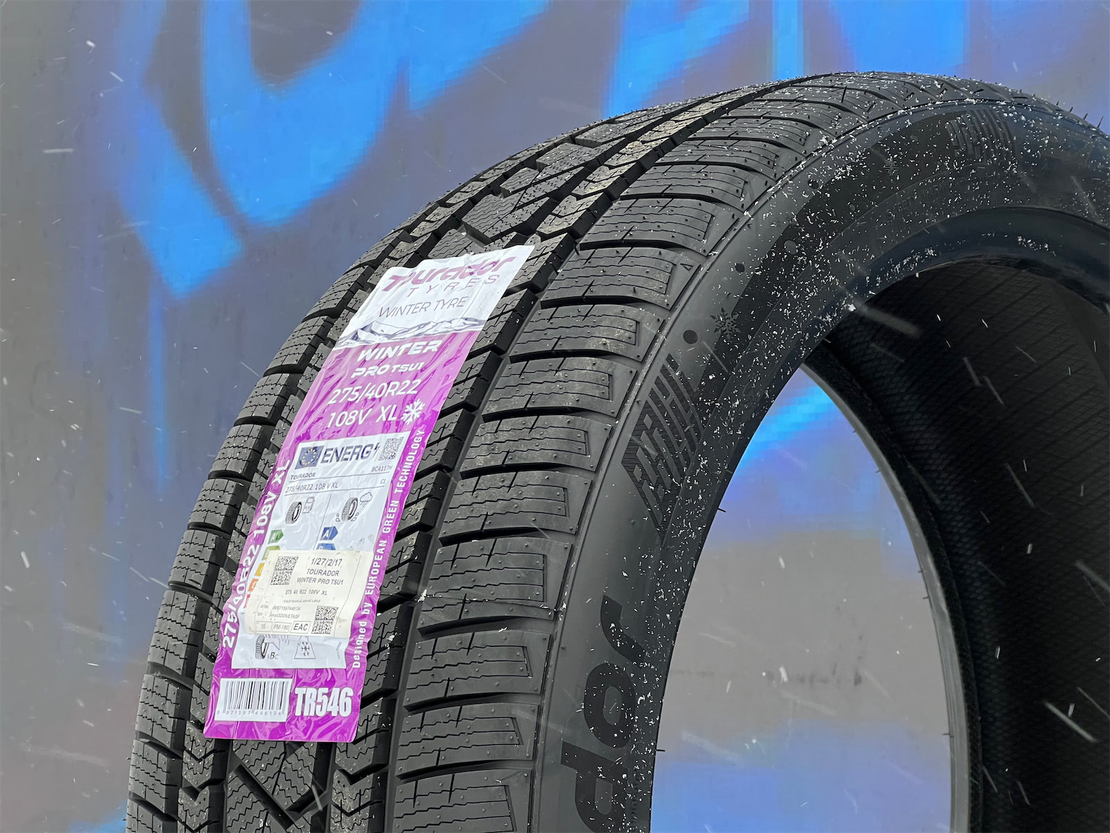 Tourador Winter Pro TSU1 275/40 R22 107V