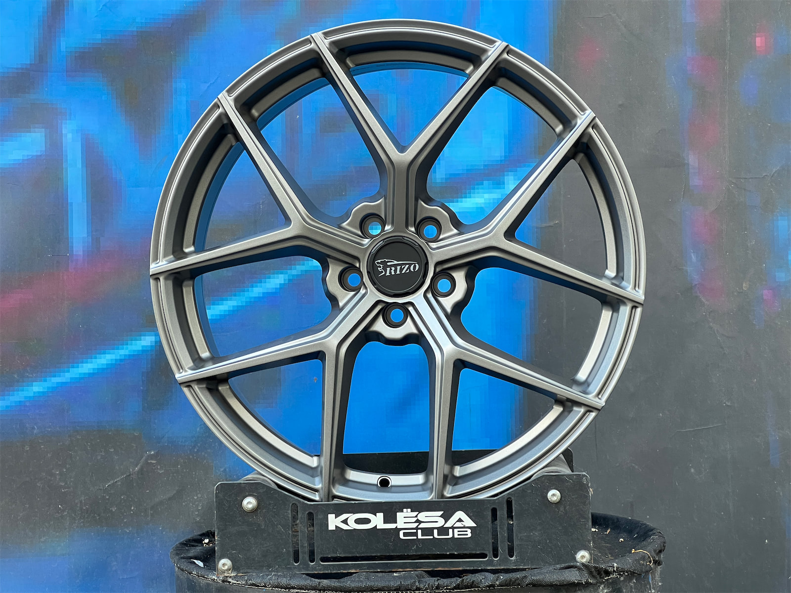 Rizo RS8 9,5j-20 5*112 ET38 d66,6 MG задние