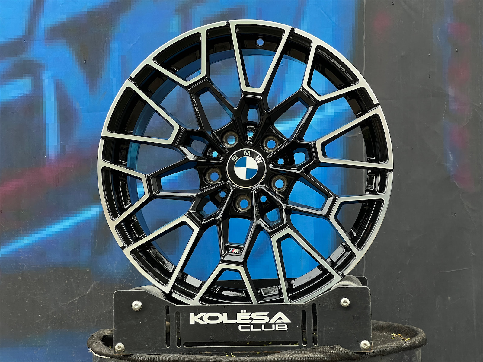 BW Wheels 827M 8,5j-18 5*120 ET30 d72,6 GBF